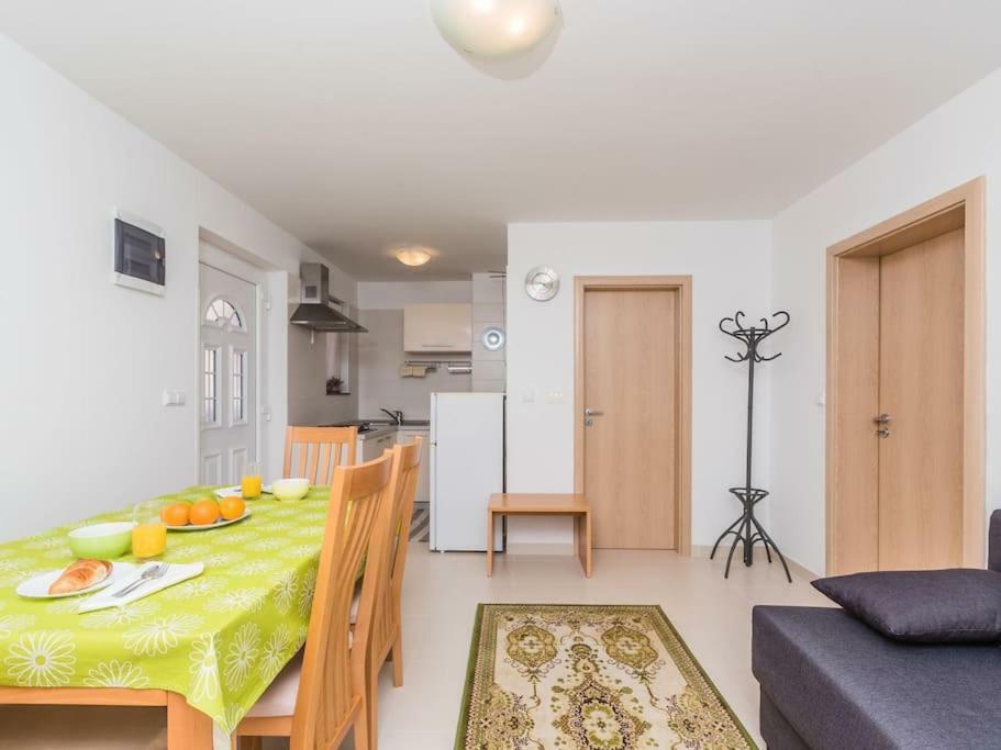 Apartment F-3 Klimno Exterior foto